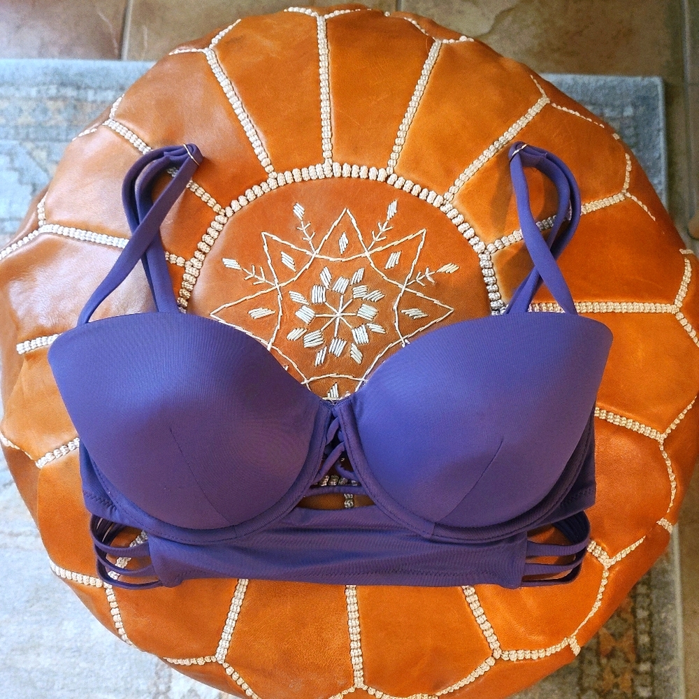VS Long Line Swim Top